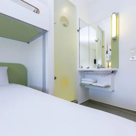 Ibis Budget Hotel 2*