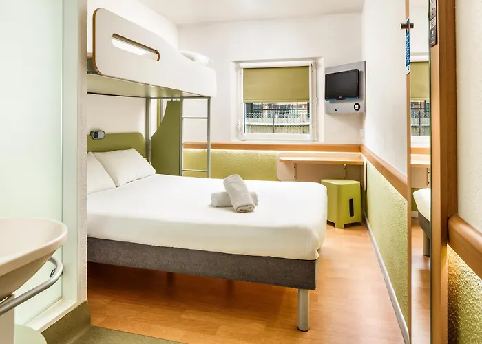 Ibis Budget Hotel 2*