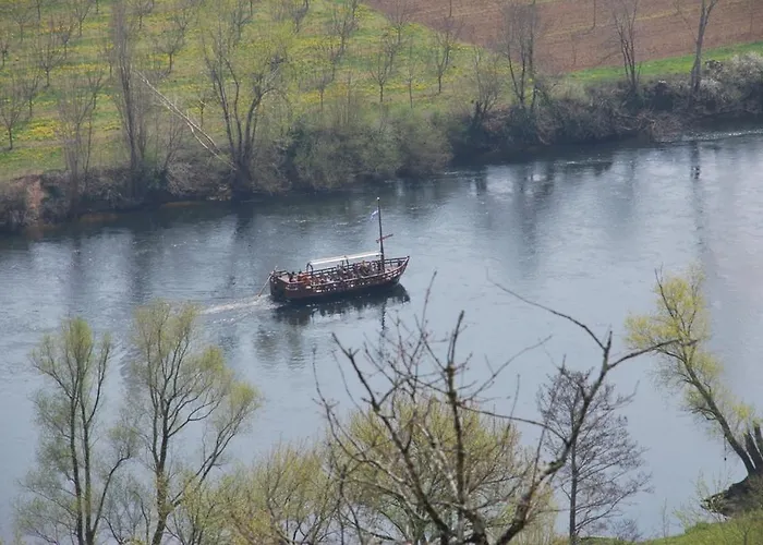 Ibis Budget Hotel 2*